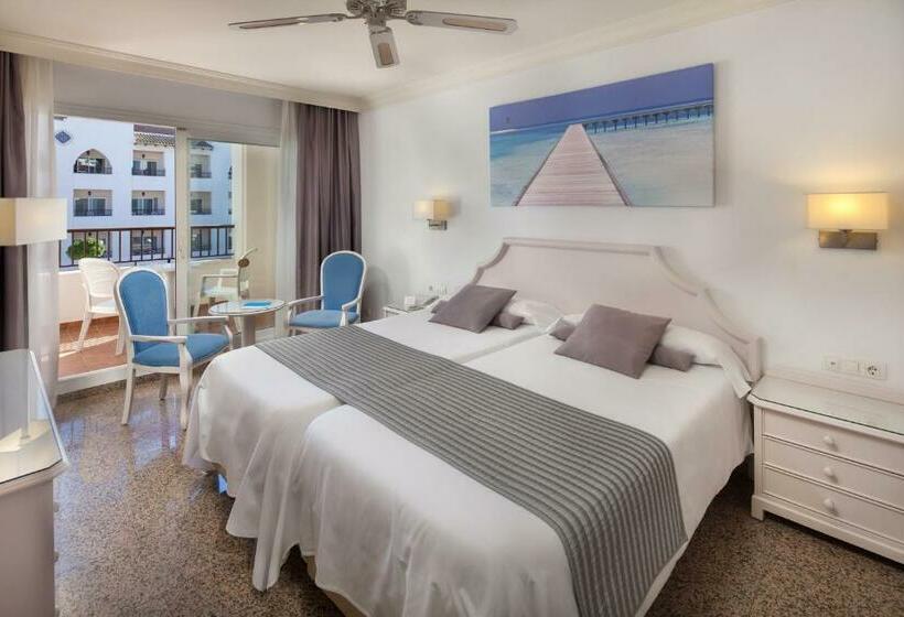 Номер Superior Вид на Бассейн, Mac Puerto Marina Benalmádena