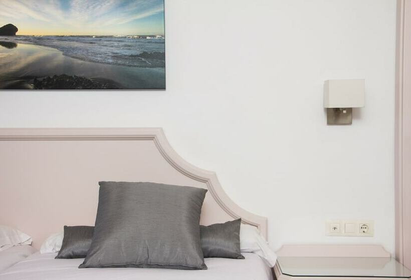 Habitación Estándar, Mac Puerto Marina Benalmádena