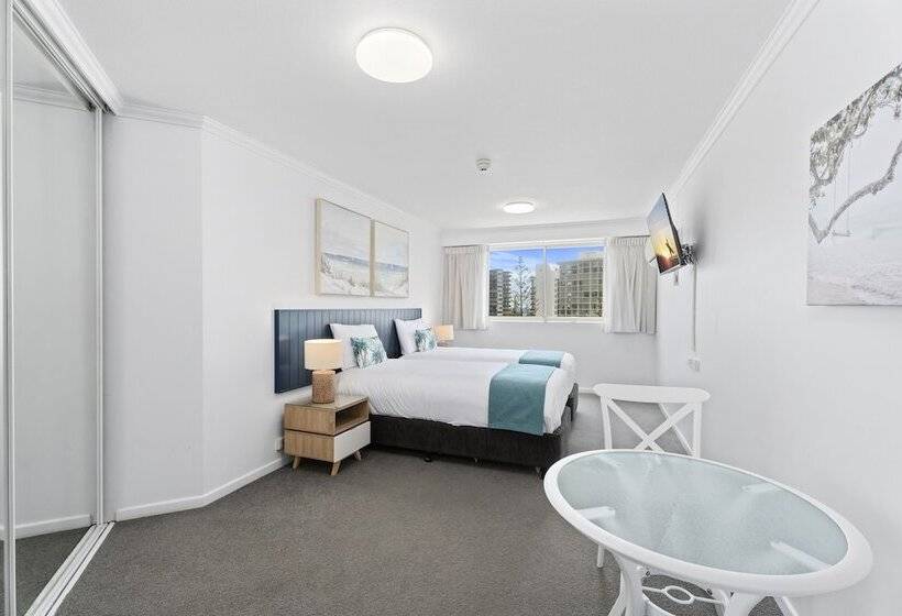 Номер Стандарт, Sovereign On The Gold Coast