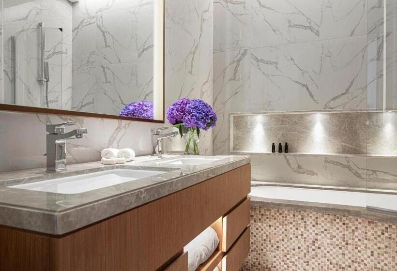带3个卧室的套间, Al Jaddaf Rotana Suite