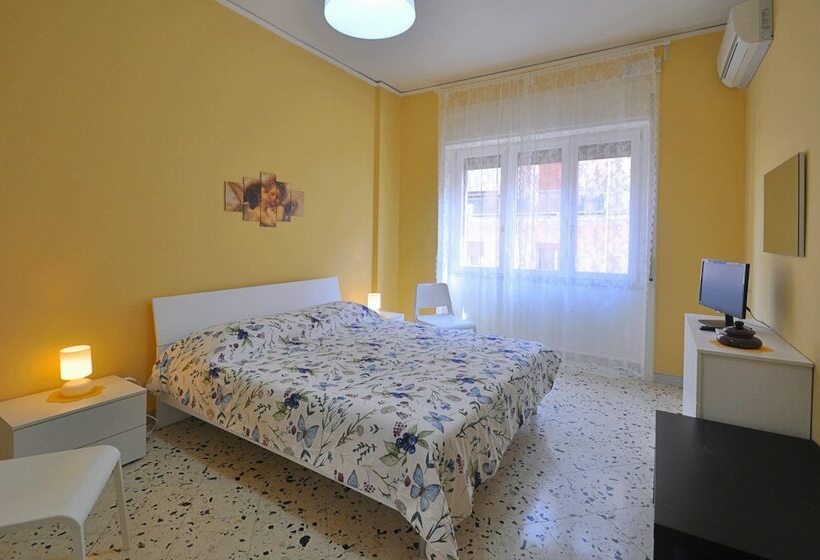 اتاق خانوادگی, B&b Manzo 11