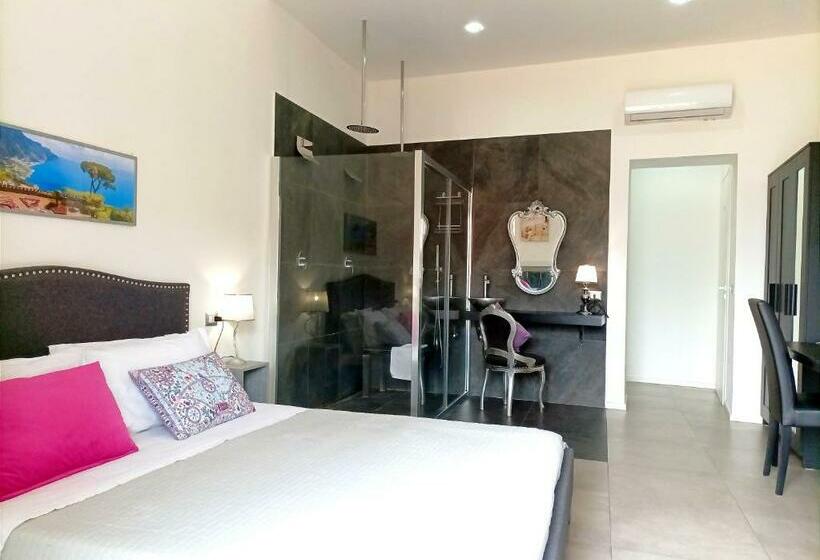 اتاق لوکس با بالکن, Symposion B&b Apart