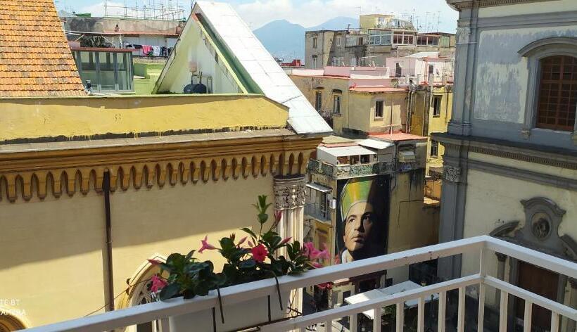 اتاق لوکس با بالکن, Symposion B&b Apart