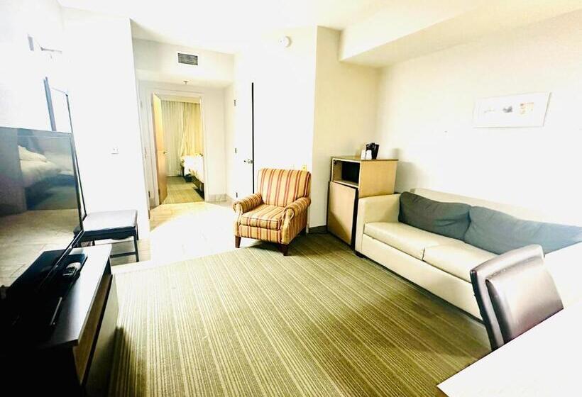 Familie Suite, Radiant Inn And Suites