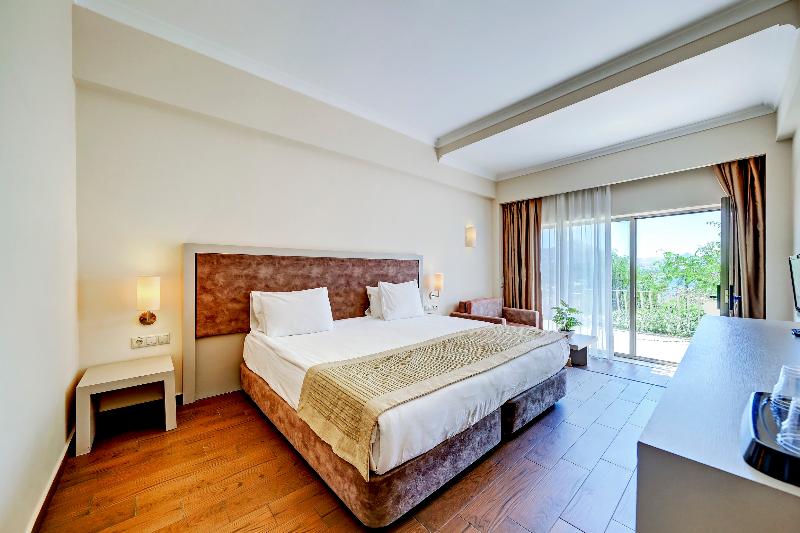 Номер Клуб, Yasmin Bodrum Resort