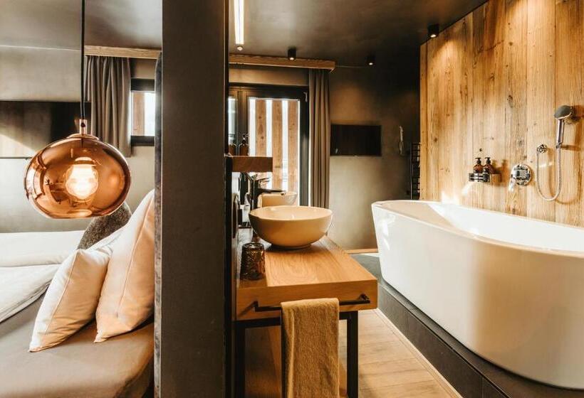 اتاق اکونومی, Almmonte Präclarum Suites Design