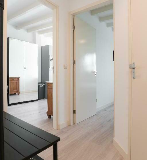 سوییت, Central Rooftop Terrace Guest Suite