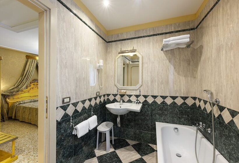 اتاق استاندارد, Ca  Dogaressa
