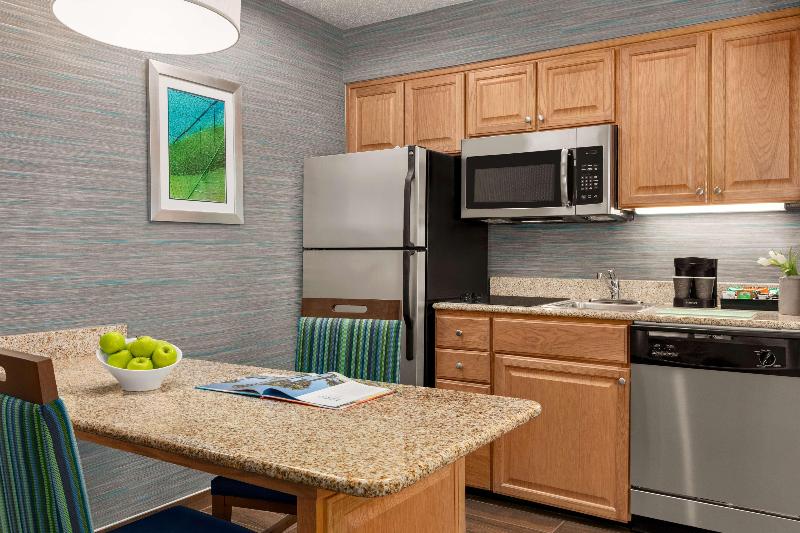 스위트 킹사이즈 침대, Homewood Suites By Hilton Fort Myers