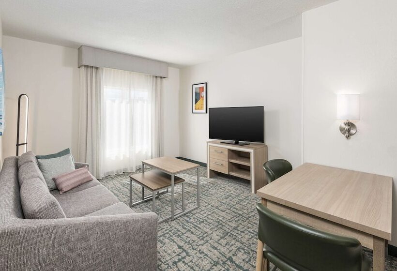 Svit, Homewood Suites By Hilton Miami Airport/blue Lagoon