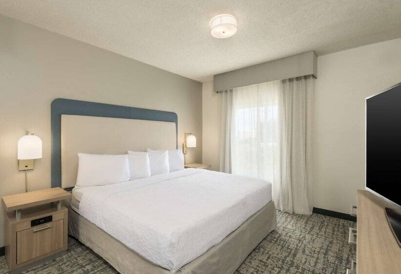 Svit, Homewood Suites By Hilton Miami Airport/blue Lagoon