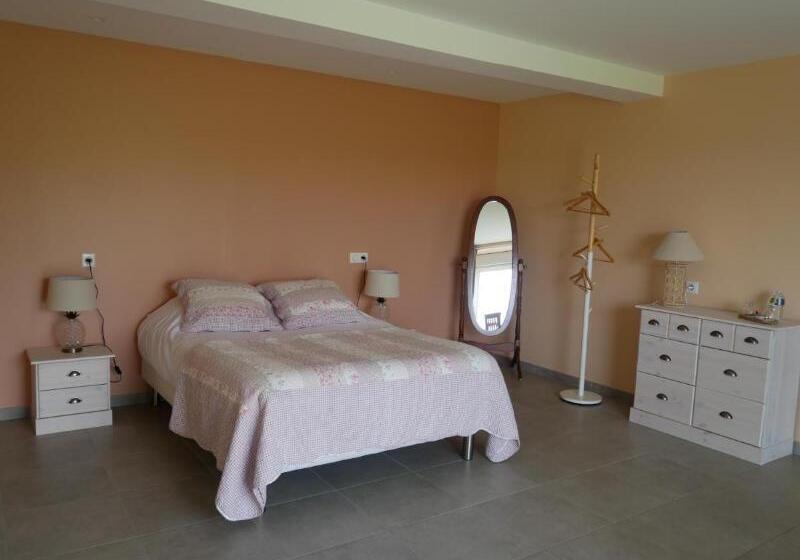 اتاق راحتی, Hôtel La Bastide Des Monges