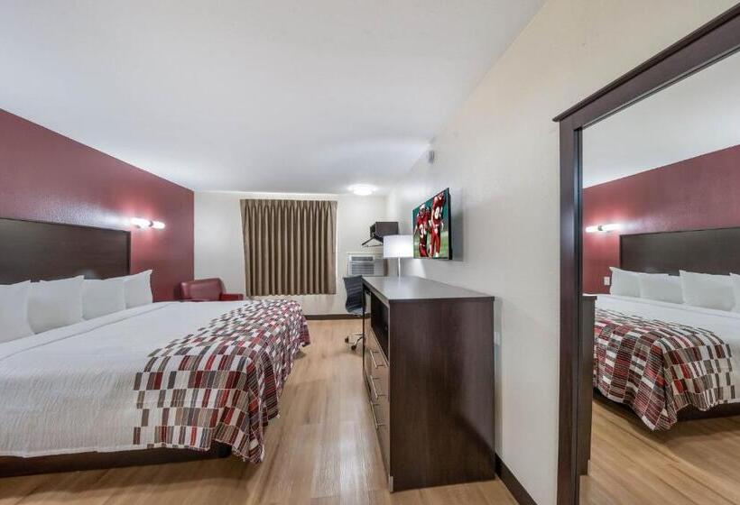 带大床的高级房间, Red Roof Inn & Suites Denton