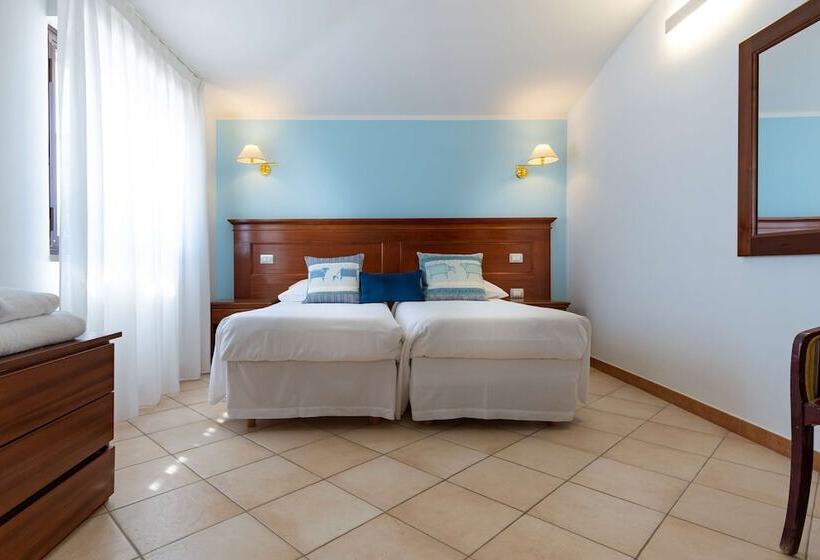 Номер Комфорт, Best Western Hotel Blumarea