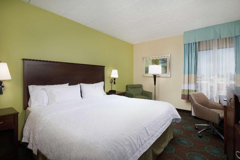 اتاق استاندارد با تخت بزرگ, Hampton Inn Rehoboth Beach