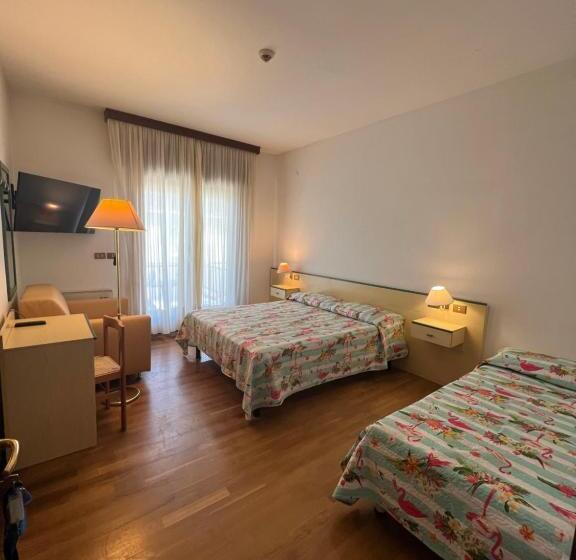 Quarto Triplo Estandar, San Marco