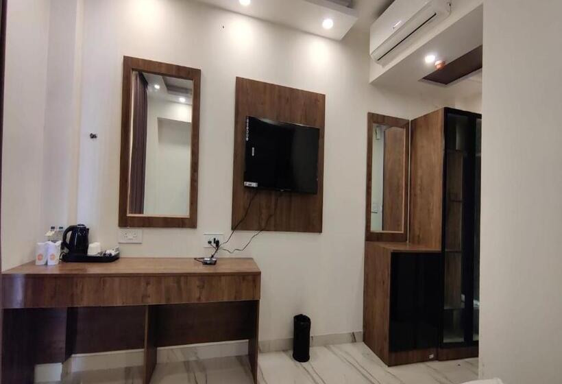 اتاق اکونومی یک تخته, Pk Boutique