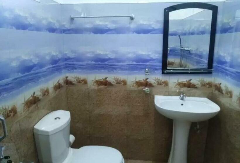 Quarto Triplo Estandar, Quench Inn