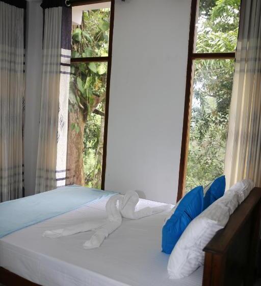 اتاق لوکس خانوادگی, Pepper Garden Resort