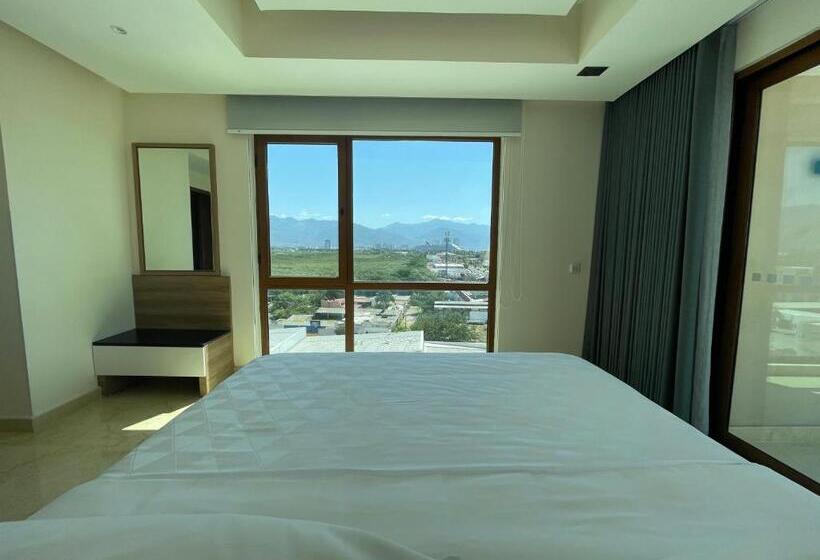 سوئیت با تخت بزرگ, Holiday Inn & Suites   Puerto Vallarta Marina & Golf, An Ihg