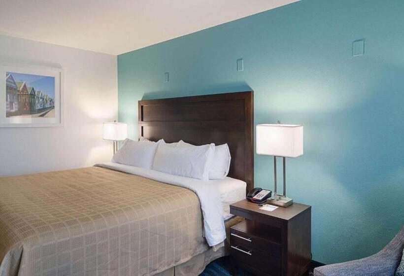 اتاق استاندارد, Quality Inn
