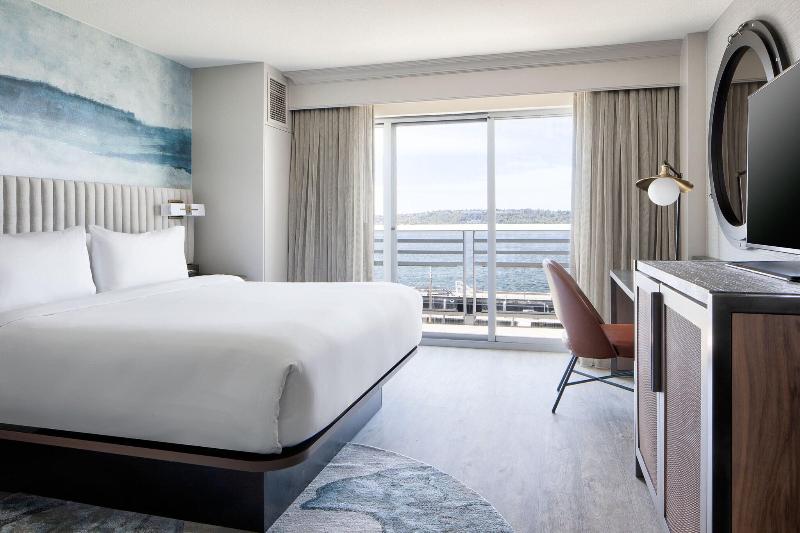 Engelliler için Büyük Çift Kişilik Yataklı Standart Oda, Seattle Marriott Waterfront