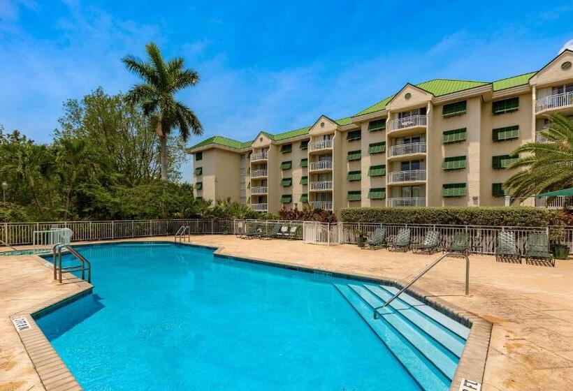 آپارتمان 2 خوابه, Sunrise Suites