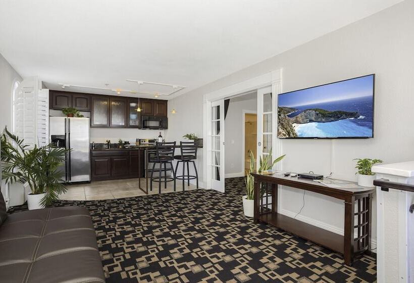 발코니가 있는 스위트, The Hotel Oceanside