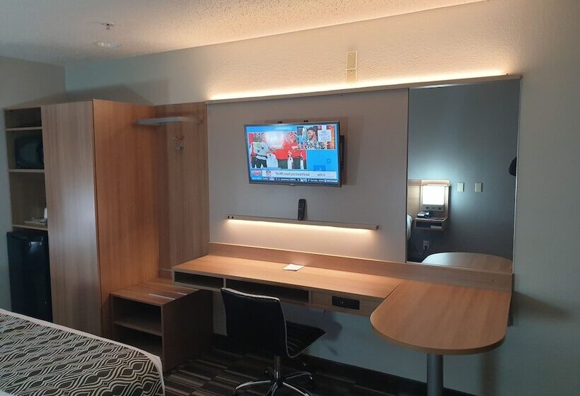 חדר סטנדרט מותאם לאדם עם מוגבלויות, Microtel Inn & Suites By Wyndham Augusta/riverwatch