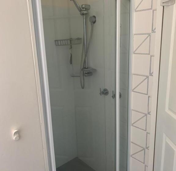 آپارتمان لوکس 2 خوابه, Beachlander Self Contained Holiday Apartments