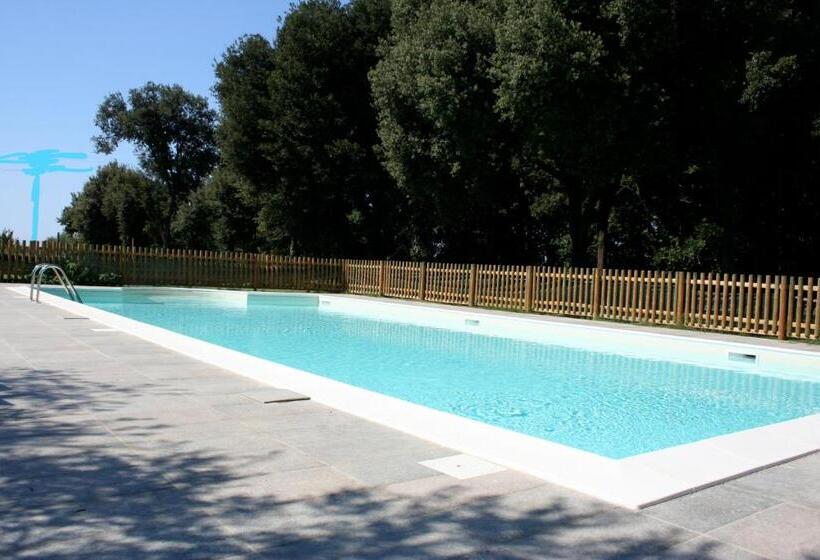 Трехместный Номер Стандарт Вид на Сад, Agriturismo Eucaliptus