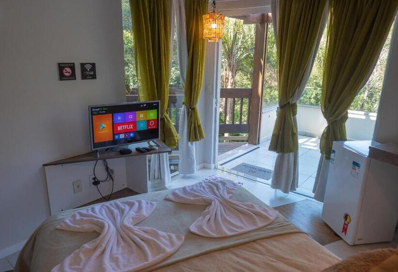 スイート, Bombinhas Guest House