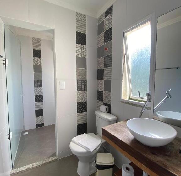 デラックススイート, Bombinhas Guest House