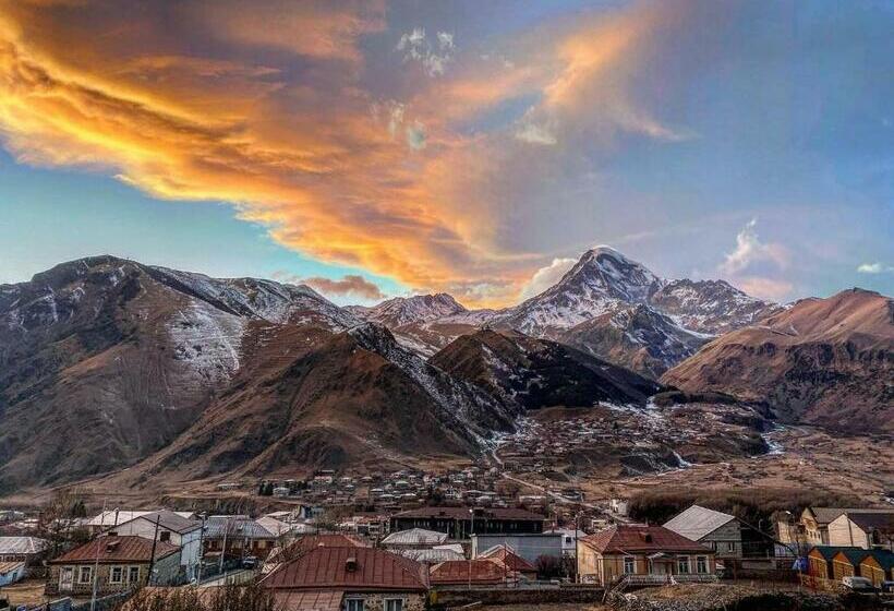 اتاق استاندارد با تخت بزرگ, Alpine Lounge Kazbegi