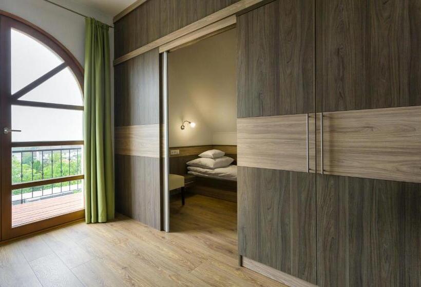 Quarto Familiar, Figula Vendégház