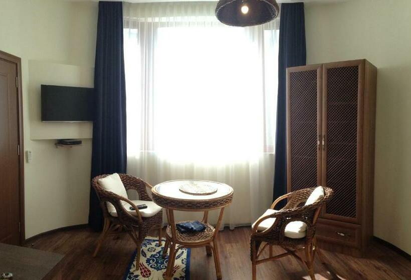 デラックススタジオ, Guest Rooms Maria Luiza