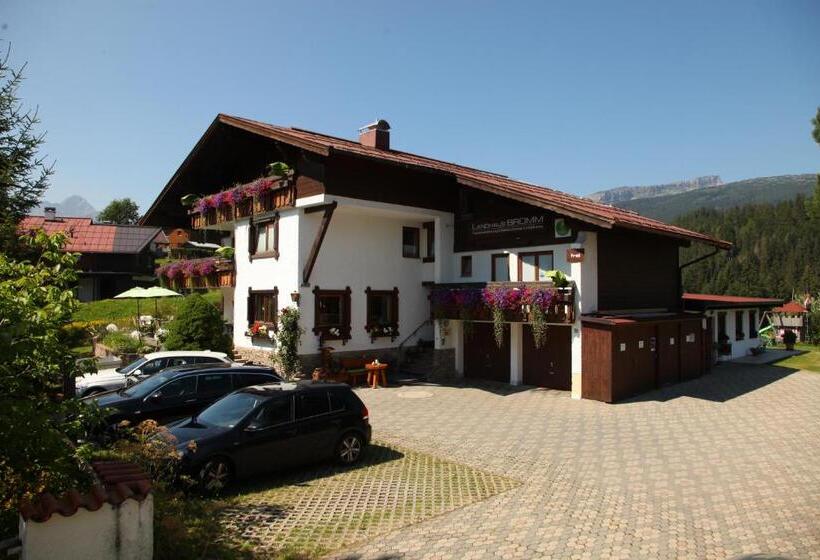 Студия Стандарт, Landhaus Bromm