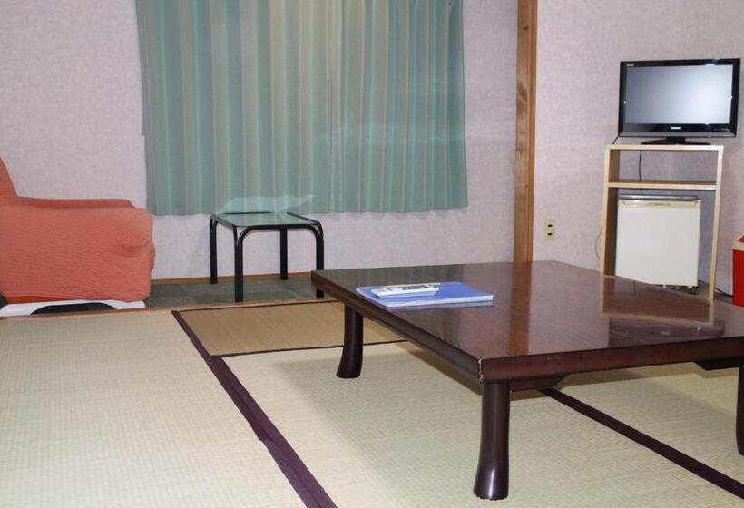 浴室共有スタンダード４人用ルーム, ホテル中の島別館
