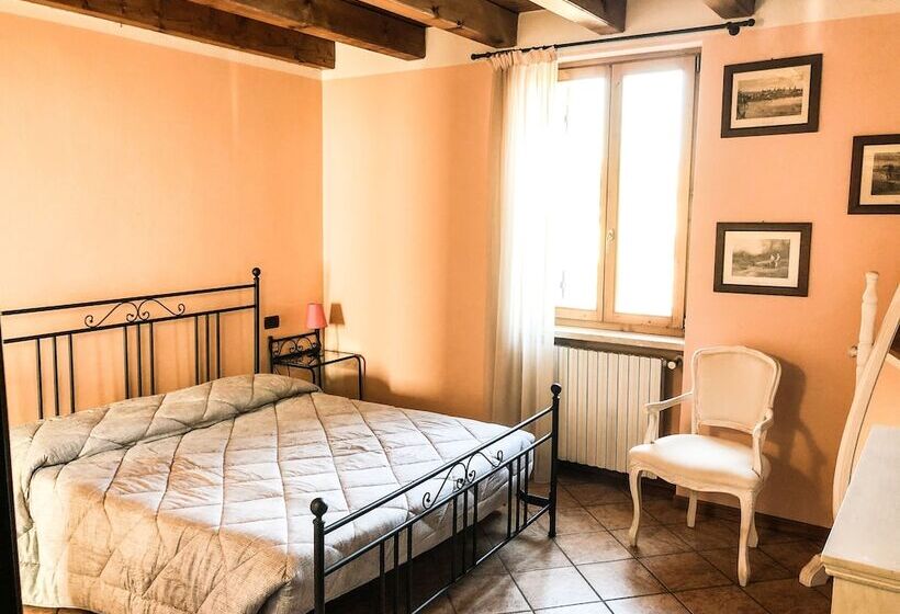 اتاق عادی, Le Finestre Su Borghetto