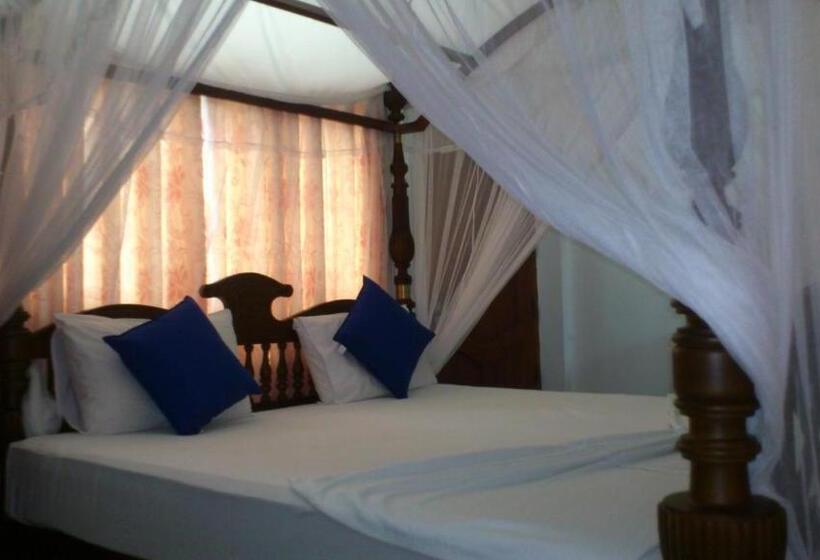 Номер Deluxe, Ocean View Tourist Guest House At Negombo Beach