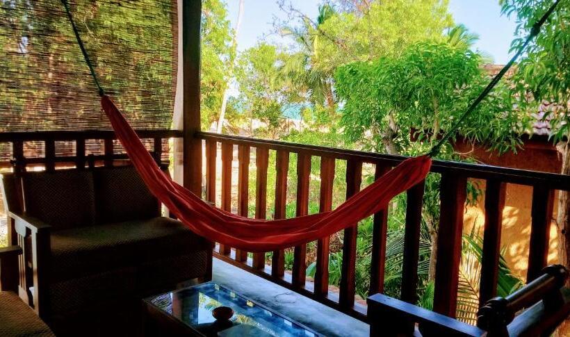 Quarto Triplo Deluxe, Ganesh Garden Beach Cabanas