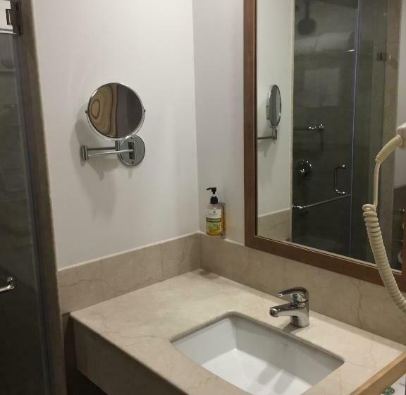 商务房间, Lemon Tree Hotel, Sector 60, Gurugram