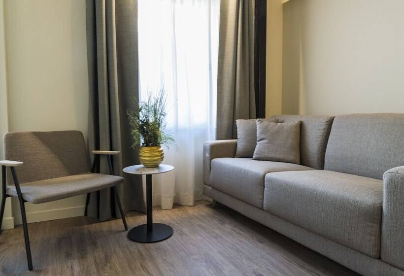 Люкс Повышенной Комфортности, Adaastra Boutique