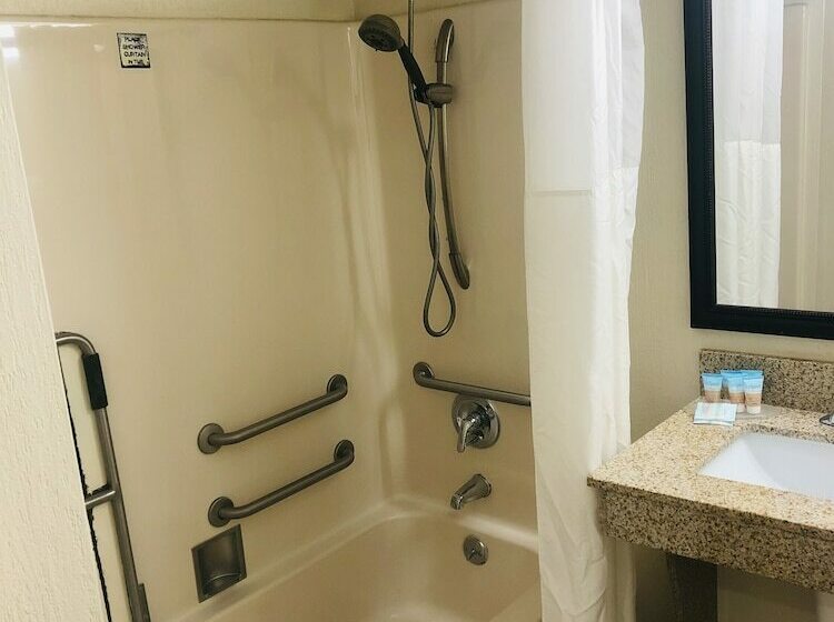 Номер Стандарт, Quail Inn & Suites