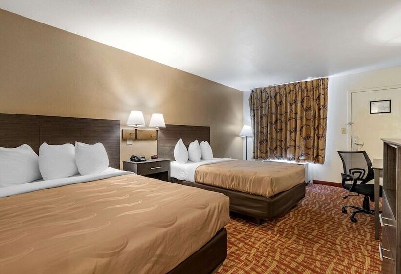 Номер Стандарт 2 Двуспальные Кровати, Quality Inn At Town Center