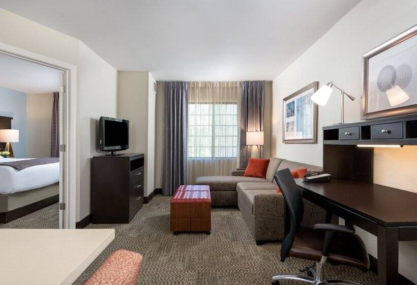 سوئیت 2 خوابه, Staybridge Suites Chantilly Dulles Airport, An Ihg