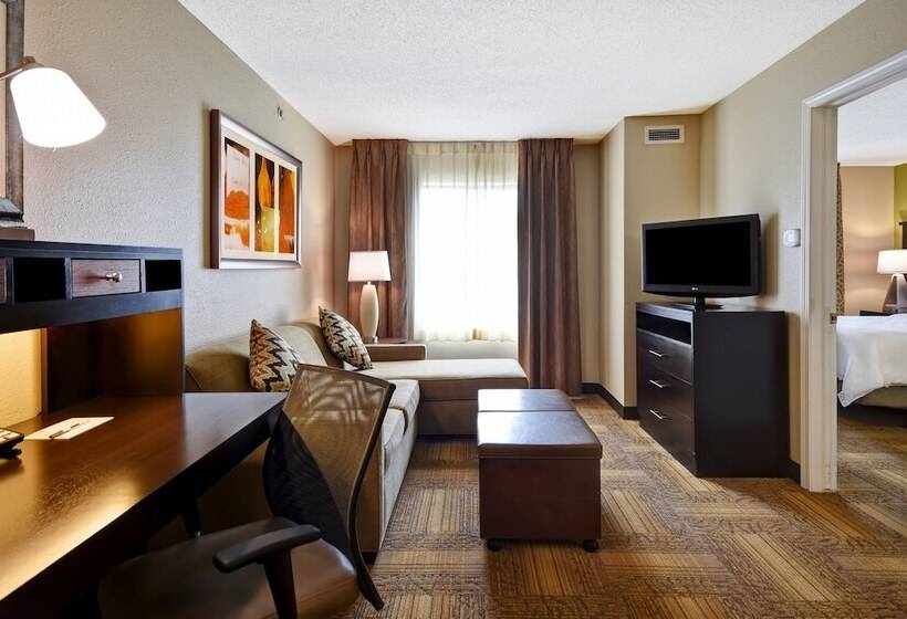 Люкс, Staybridge Suites Grand Rapids Kentwood, An Ihg