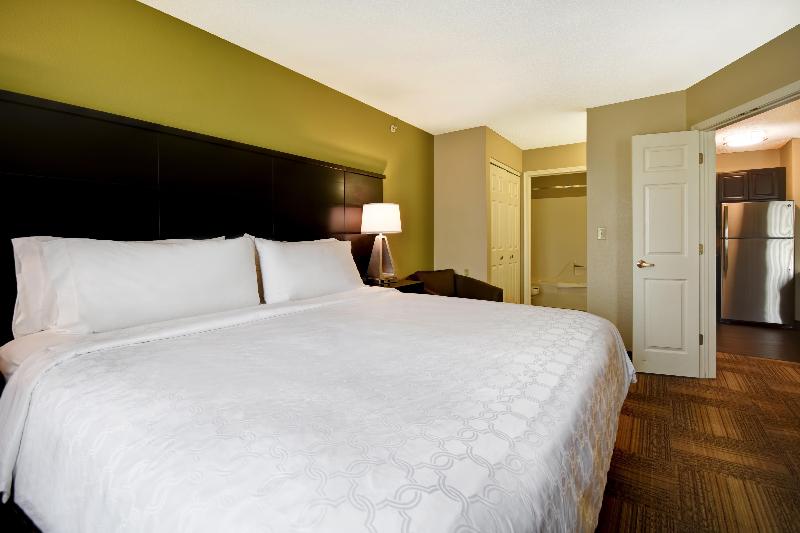 Люкс Кровать Кинг, Staybridge Suites Grand Rapids Kentwood, An Ihg