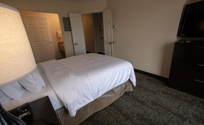 스위트 킹사이즈 침대, Staybridge Suites Silicon Valley   Milpitas, An Ihg