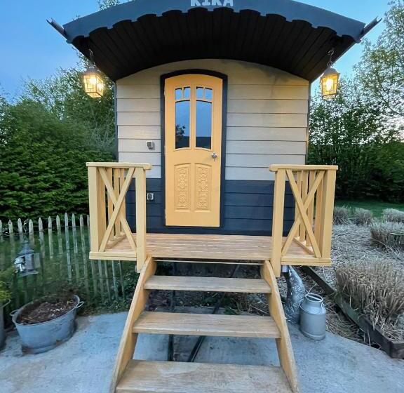 スタンダードルーム, Au Presbytère De Saigneville